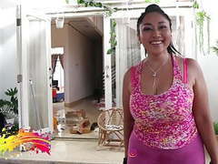 Find-Best-Asian.com presents: Sarah hot in pink leggings